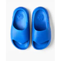 ludic Men Slides with Debossed Footbed-picture-27