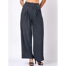 Lugo Women Grey Solid Pleated Trousers image 2