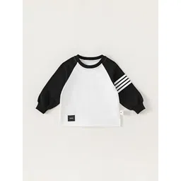 LULU & SKY Boys Colourblocked High Neck Monochrome Pockets T-shirt-picture-27
