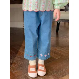 LULU & SKY Girls Straight Fit High-Rise Light Fade Jeans-picture-51