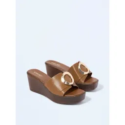 LUNA BLU by Westside Brown Hardware-Detailed Wedge Sandals-picture-24