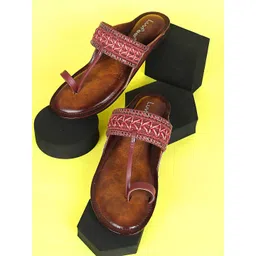 Luvfeet Women Printed Leather One Toe Flats-picture-25