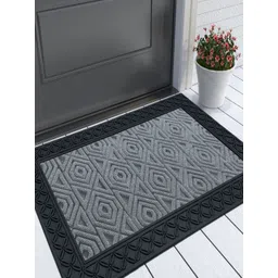 LUXEHOME INTERNATIONAL Black & Grey Hexagonal Patterned Rectangular Anti-Skid Doormat-picture-15