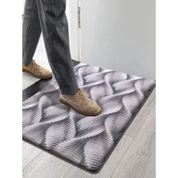 LUXEHOME INTERNATIONAL White & Grey Abstract Printed Anti-Skid Rubber Doormat-picture-40
