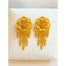 MA FASHION Gold-Plated Floral Shaped Drop Earrings-picture-37