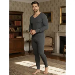 Mack Jonney Black Regular Fit Thermal Set-picture-11
