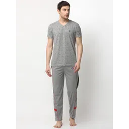 mack jonney VIMAL JONNEY Men Grey Melange & Black Printed Night suit-picture-13