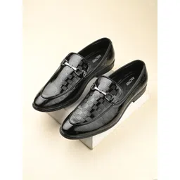 Mactree Men Textured Round Toe Formal Loafers-picture-29