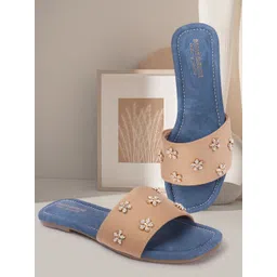 madam glorious Women Embellished Mules-picture-36