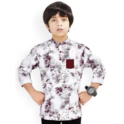 MADE IN THE SHADE Boys Abstract Printed Band Collar Pure Cotton Short Kurta-picture-30