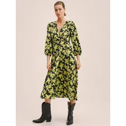 MANGO Women Black & Green Floral Printed Wrap Midi Dress-picture-37