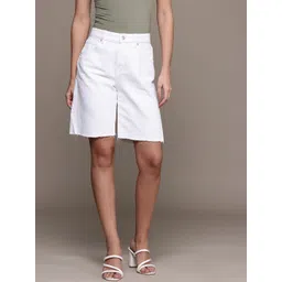 MANGO Women Cotton Frayed Denim Shorts-image-7