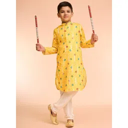 Manyavar Boys Bandhani Printed Kurta with Pyjama-picture-27