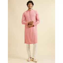 Manyavar Geometric Embroidered Mandarin Collar Sequinned Kurta With Trousers-picture-15