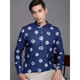 Manyavar Men Blue & White Bandhani Printed Short Kurta-picture-26