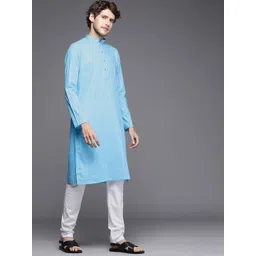 Manyavar Men Blue Solid Kurta with Churidar image 4