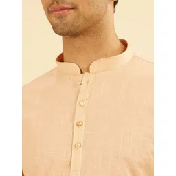 Manyavar Men Solid Festive Cotton Short Kurta image 4