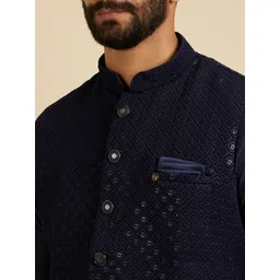 Manyavar Men Solid Kurta & Pyjamas With Jacket image 4