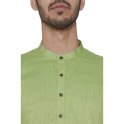 manyavar Men Solid Cotton Blend Straight Kurta image 4