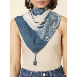 Marigold Lane Blue & Off-White Printed Stole image 4