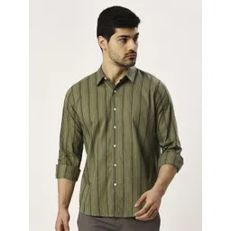 MARK & ALBERT Men Slim Fit Opaque Striped Casual Shirt-picture-36