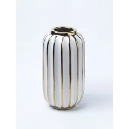 MARKET99 Grey Textured Ceramic Flower Vase image 3