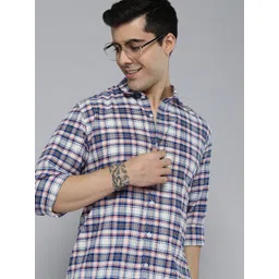 Mast & Harbour Men Blue And White Slim Fit Tartan Checked Pure Cotton Casual Shirt-image-30