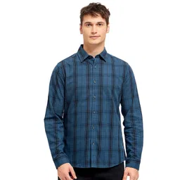 Mast & Harbour Men Comfort Opaque Checked Casual Shirt-picture-26