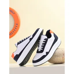 Mast & Harbour Men White & Black Colourblocked Lightweight Sneakers-picture-38