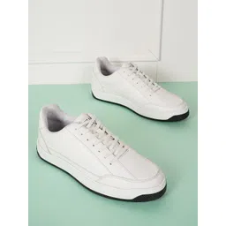 Mast & Harbour Men White & Black Comfort Insole Contrast Sole Sneakers-picture-17