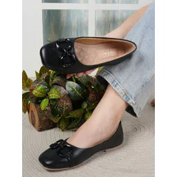 mast & harbour The Roadster Lifestyle Co Women Party Mojaris-picture-12