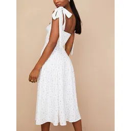 Mast & Harbour Women Floral Printed Sweetheart Neck Midi Dress image 4