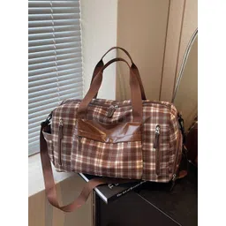 Mast & Harbour Women Printed Medium Duffel Bag With Detachable Shoulder Strap And Handles-image-18