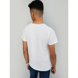 max Boys Printed V-Neck T-shirt image 4