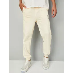 max Boys Solid Regular Fit Trousers-picture-15