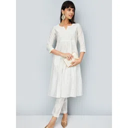 max Floral Embroidered Notch Neck Thread Work A-Line Kurta With Trousers-picture-15