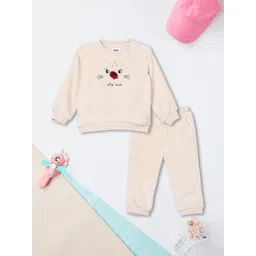 max Girls-picture-30