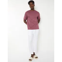 max Men Solid Round Neck T-shirt image 3