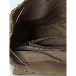 max Women Medium Backpack image 3
