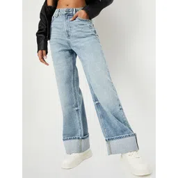 max Women Regular Fit Mid-Rise Mildly Distressed Light Fade Jeans-picture-17