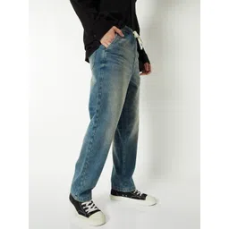 max Men Regular Mid Rise Blue Jeans image 2