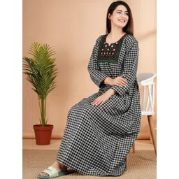MAYA PRINT Checked Maxi Nightdress-picture-41