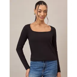 Mayra Women Pockets T-shirt-picture-28