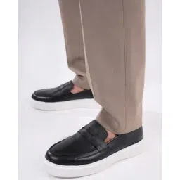 mccoy Men Slip-On Round-Toe Casual Shoes-picture-12