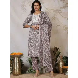 Meena Bazaar Women Floral Printed Kurta with Trousers & Dupatta-picture-24