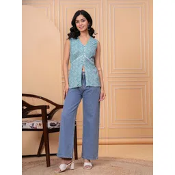 Meeranshi Women Floral Printed sleeveless Fitted top-picture-10