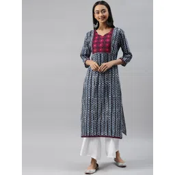 Meeranshi Women Navy Blue & White Ethnic Motifs Yoke Design Chikankari Cotton Kurta-picture-12