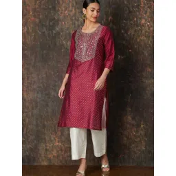 Melange by Lifestyle Red Embroidered Straight Kurta-picture-30
