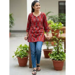 Merira Ethnic Motifs Printed Pure Cotton Kurti-picture-24