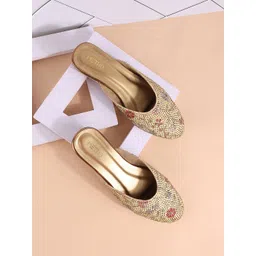 Metro Embellished Round Toe Block Heels-picture-25